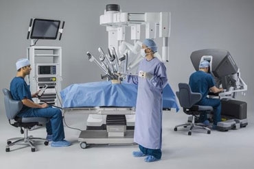 WUMed | Pierwsza w Polsce operacja kardiochirurgiczna z asystą robota da Vinci