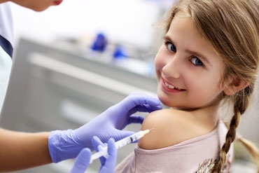 WUMed | Warszawa wprowadza darmowe szczepienia na HPV dla połowy populacji dwunastolatków